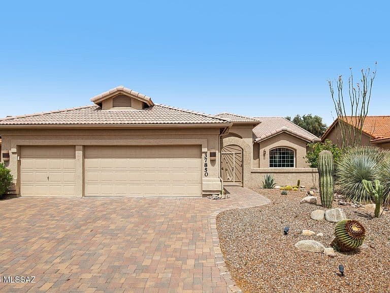 37850 S Rolling Hills Dr photo 3