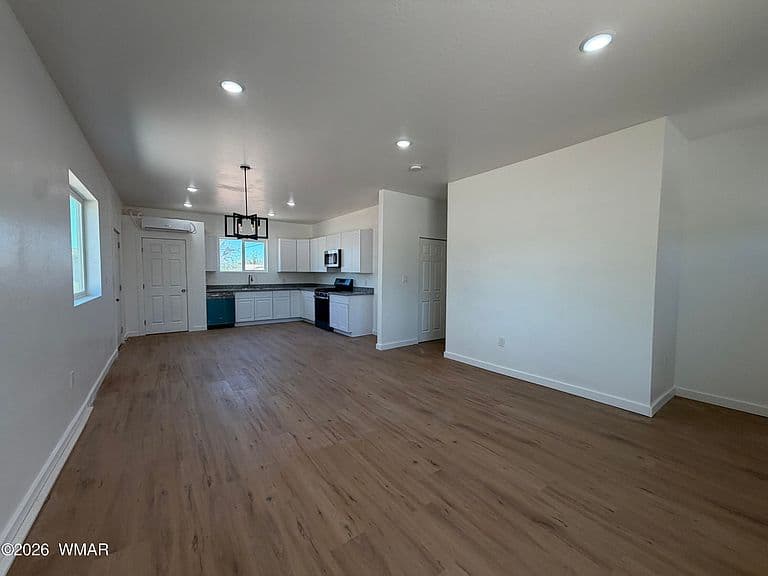 731 Tori Cir photo 4