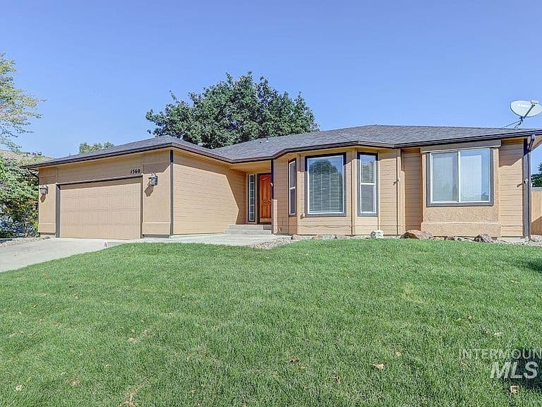 1560 E Falconrim Ct photo 3