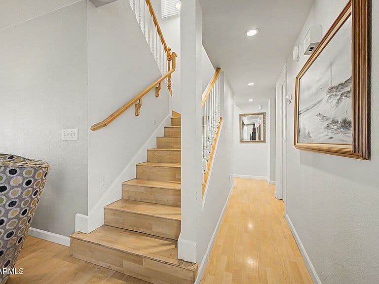 1664 W KEATING Avenue photo 3