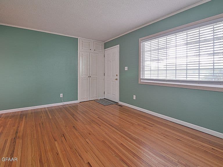 2019 5th Ave N photo 3