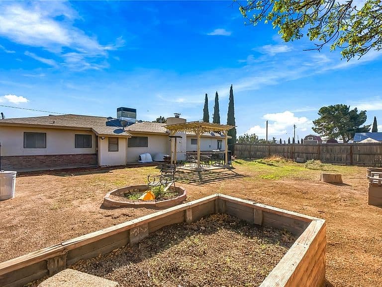 4025 N Skylark Road photo 5