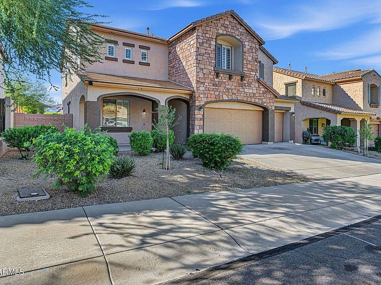 9009 W EAGLE TALON Drive photo 2