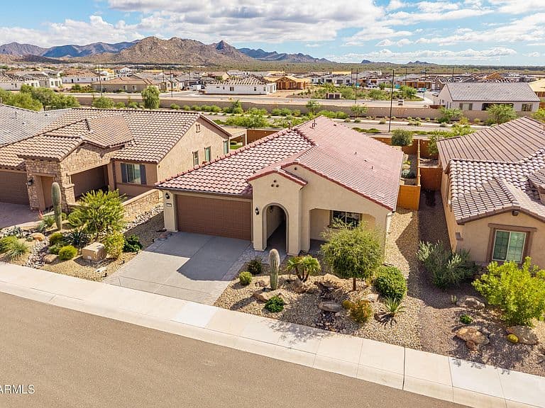 27391 W WAHALLA Lane photo 4