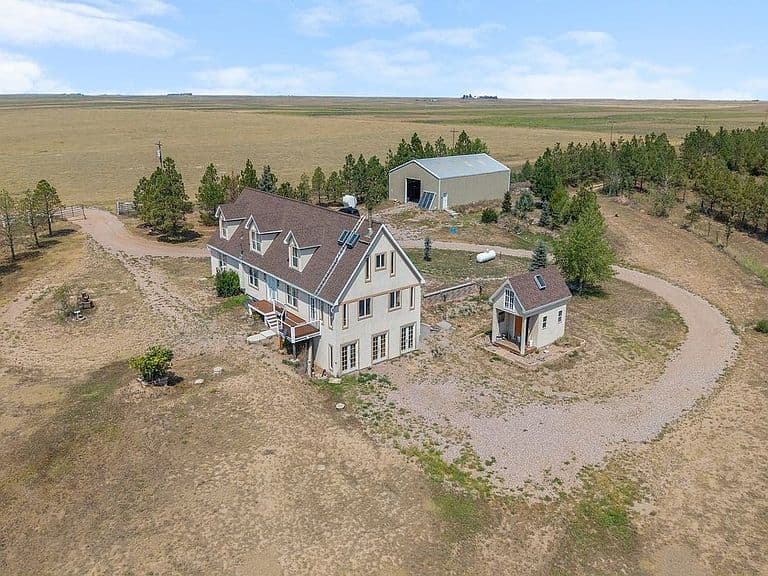 2125 County Road 150 photo 3