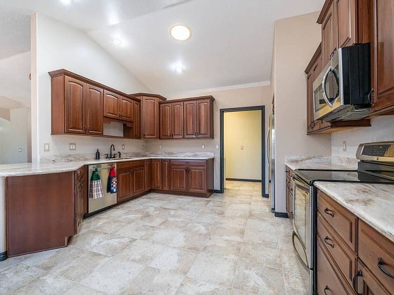 833 N 110th St photo 3