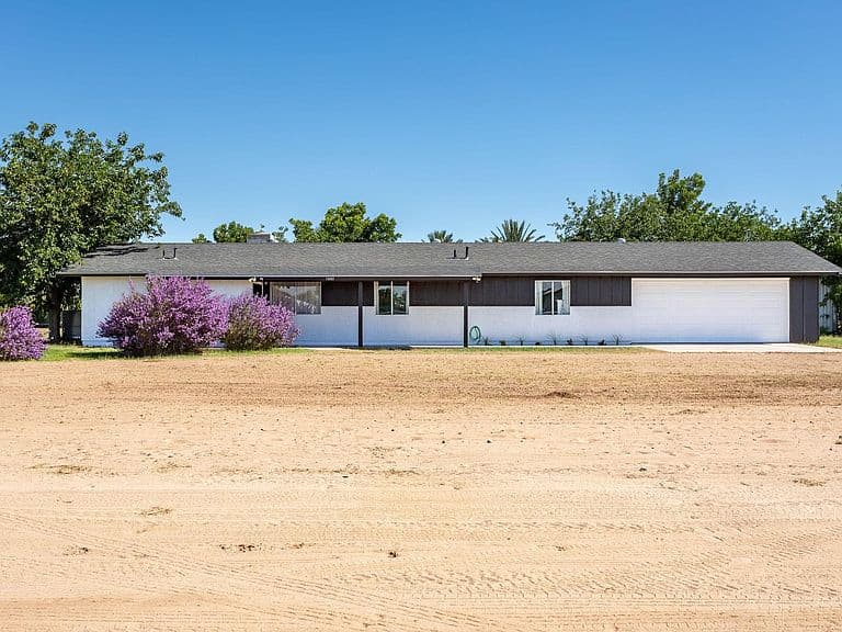 12447 S Avenue 5 E photo 2