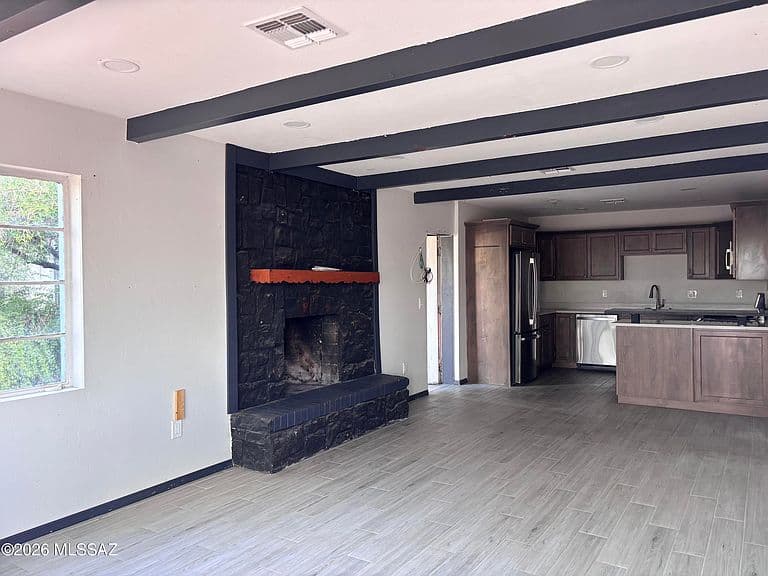 3908 E Fraedrich Dr photo 5