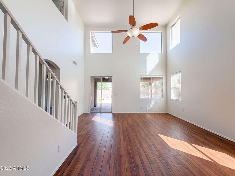 42528 W SOMERSET Drive photo 3