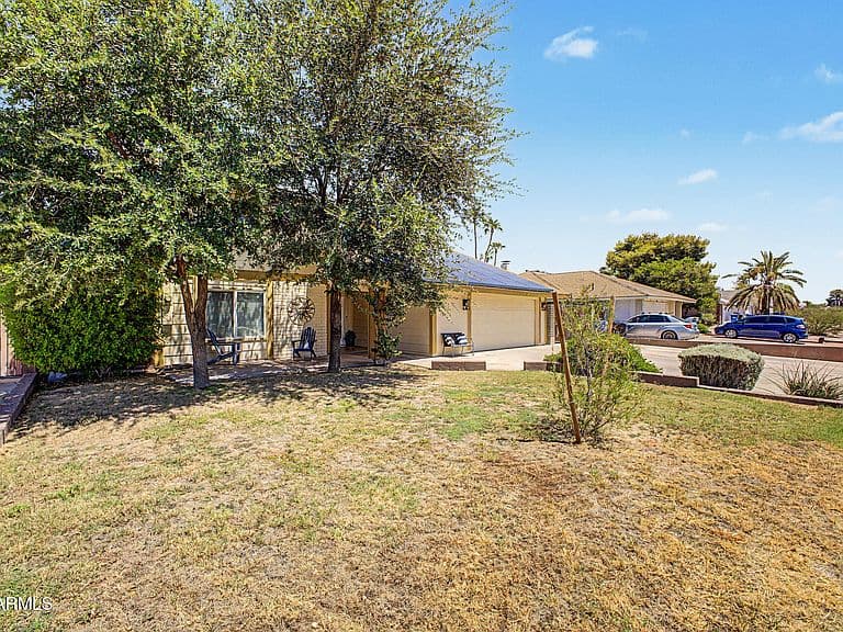 3960 W GLENAIRE Drive photo 4