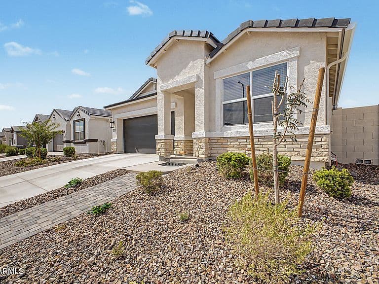 8484 W Clemente Way photo 3