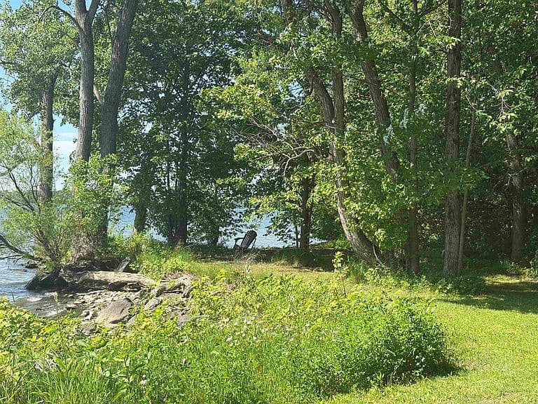 255 Canal Lane photo 5