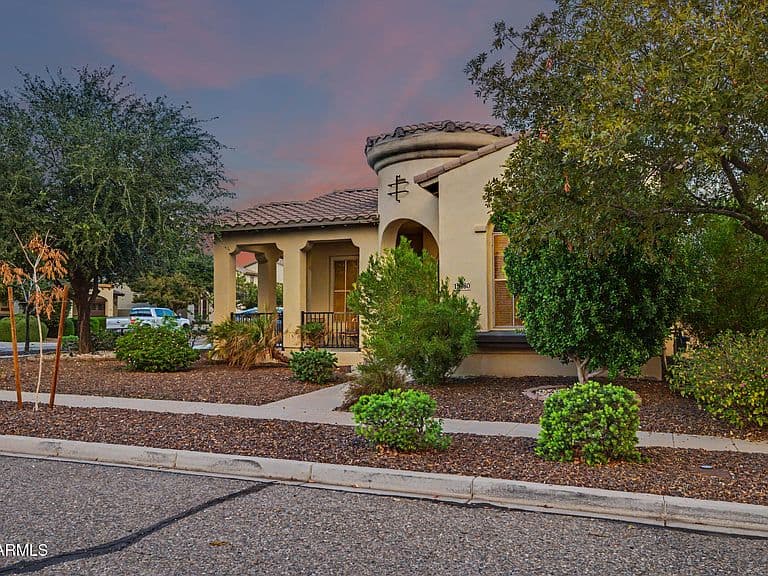 15480 W CORRINE Drive photo 3