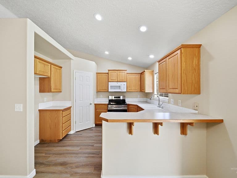 5239 S Apsley Pl photo 2