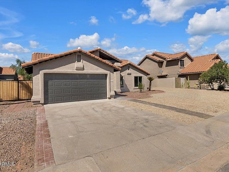 5850 E FAIRFIELD Street photo 3