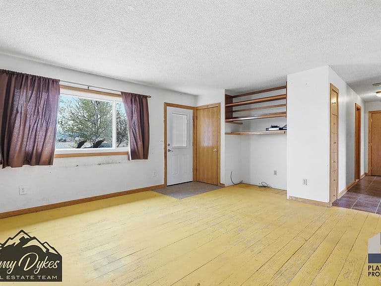 2550 Palomino Ave photo 5