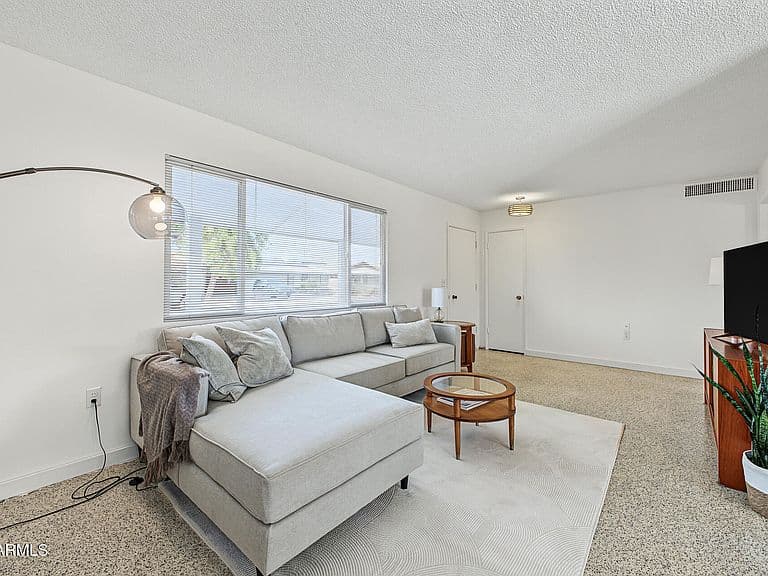 10117 W ANDOVER Avenue photo 4