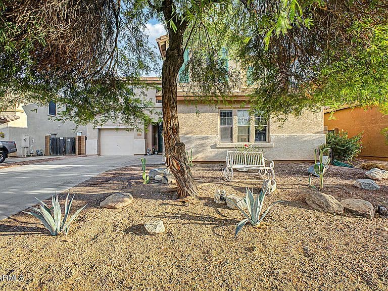 17653 W MARCONI Avenue photo 3