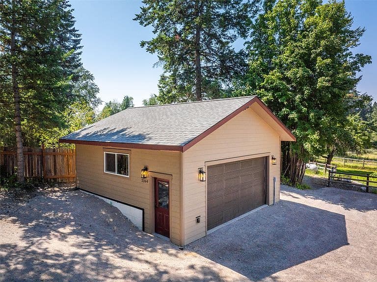 2264 Foothill Rd photo 5