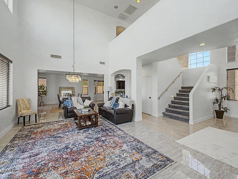 6638 S COTTONFIELDS Lane photo 4