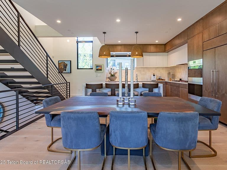 308 Hidden Hollow Dr photo 4