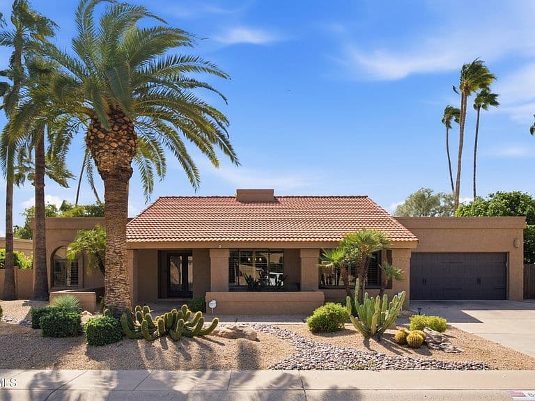 8401 E BELGIAN Trail photo 1