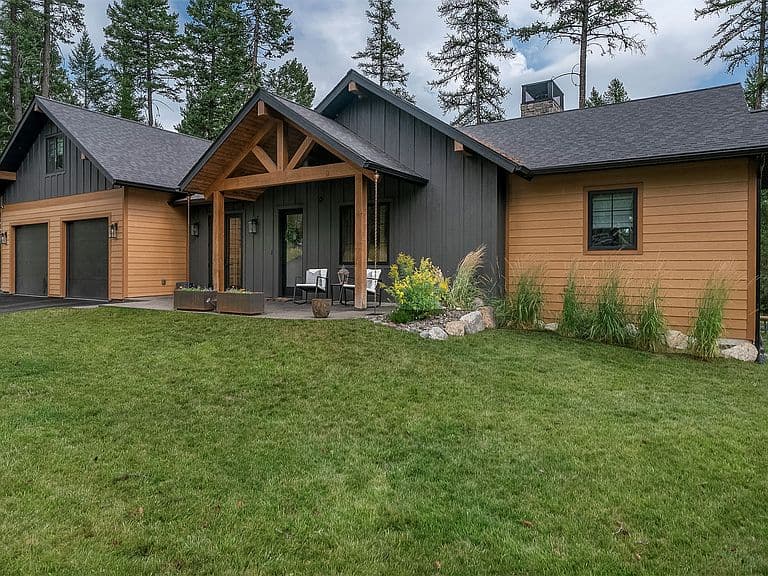 1349 Whitefish Village Dr photo 1