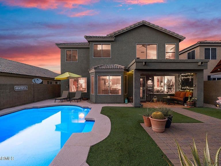 4253 E CHAPAROSA Way photo 2