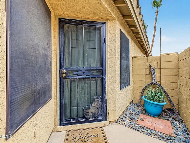 3357 E BLACKHAWK Drive photo 5