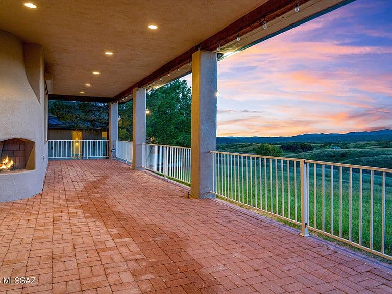 70 Foothills Ct photo 4