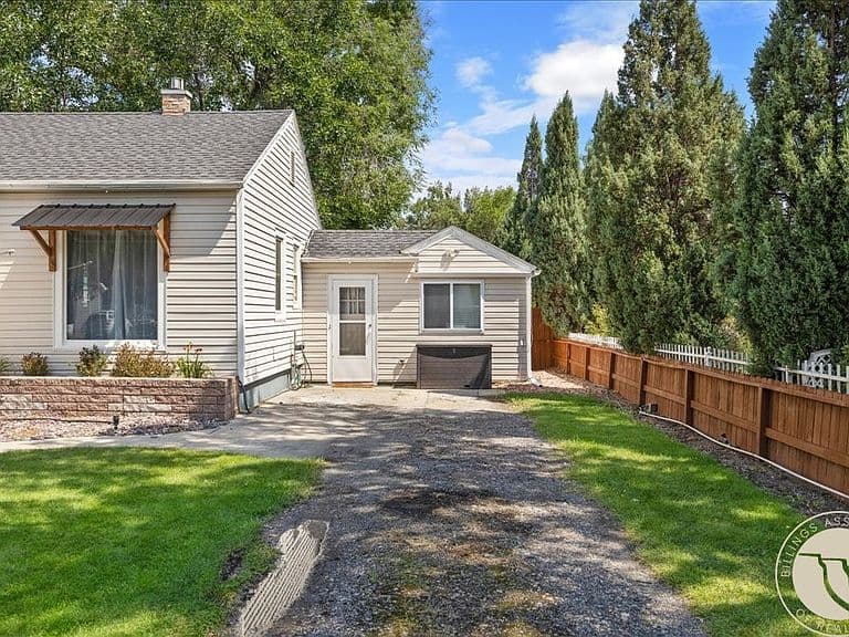 307 4th Ave photo 5