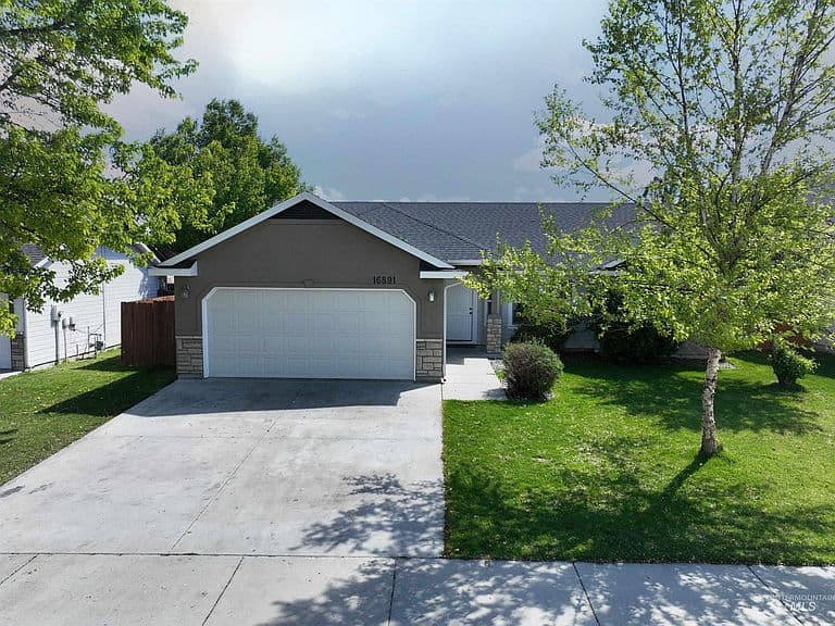 16891 N Darmady Loop photo 2