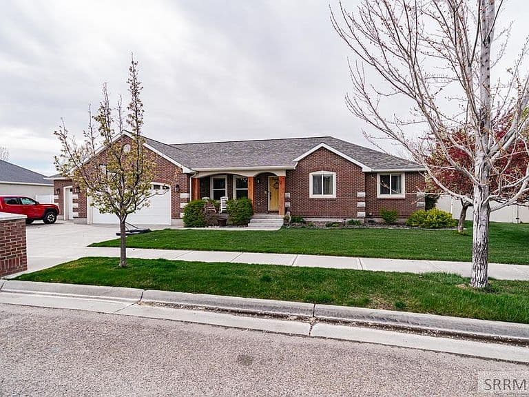 5608 Veil Dr photo 1