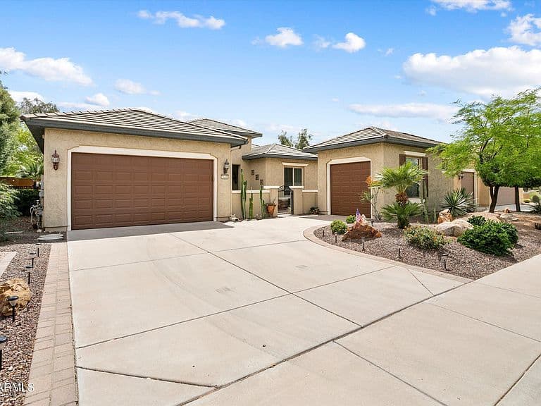 26449 W ESCUDA Drive photo 2