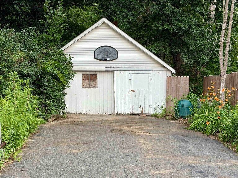 3 Baker Avenue photo 4