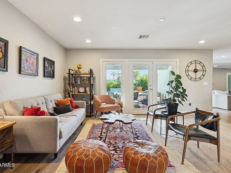 3021 N 47th Pl photo 4