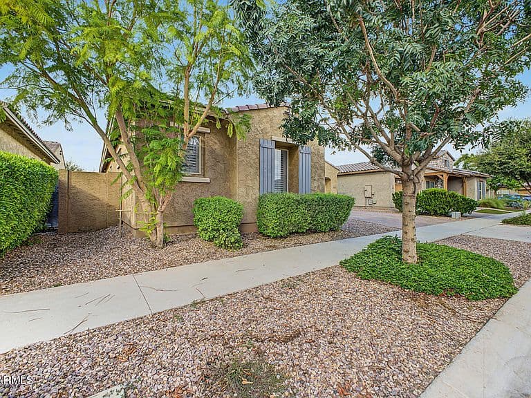 10220 E THATCHER Avenue photo 3