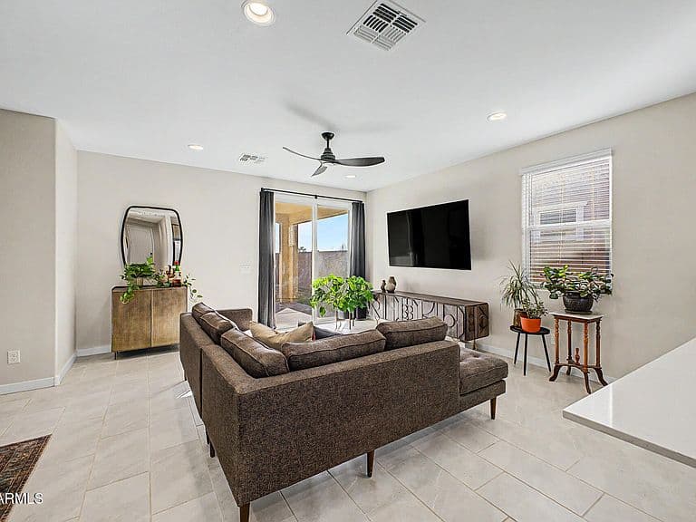 17345 W SMOKETREE Drive photo 3