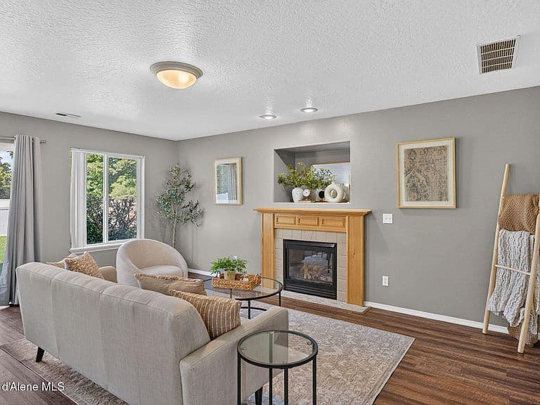 9190 N Torrey Ln photo 3