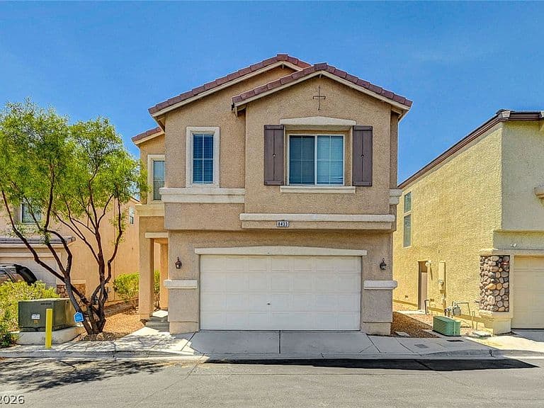 8433 Spencer Canyon St photo 2