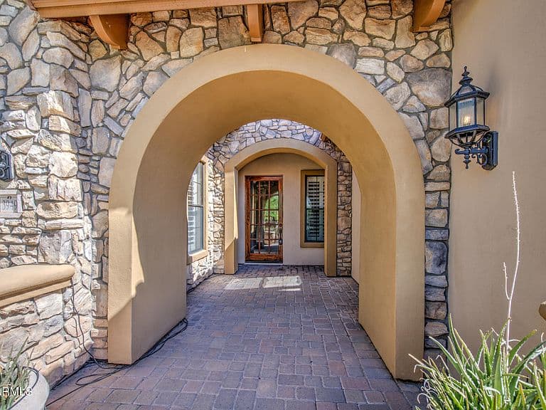 3949 N ARBOLES Circle photo 4