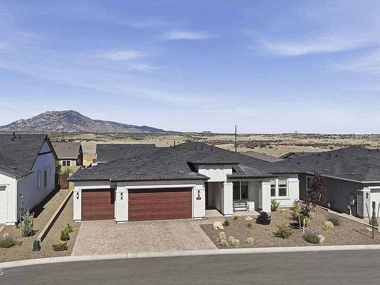 7016 Sterling Ln photo 2