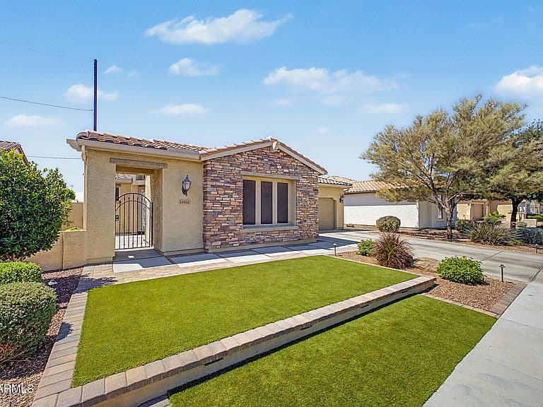 14841 W LUNA Drive S photo 3