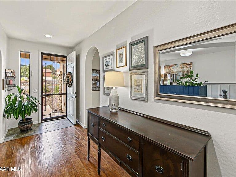 1712 Juliana St photo 5