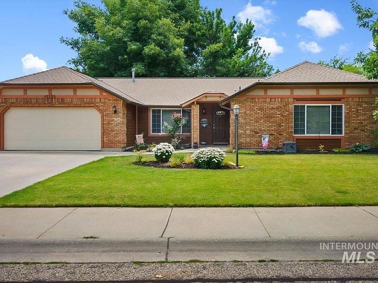 12125 W Edna St photo 1