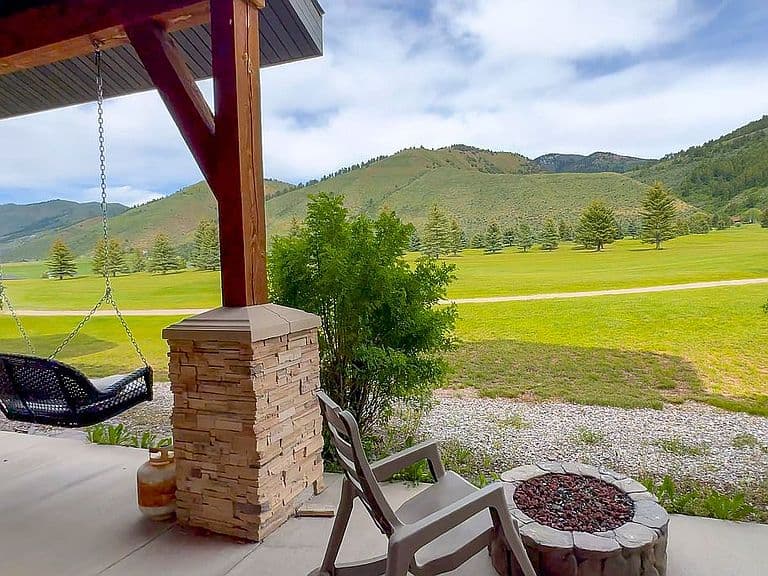 176 Johnny Miller Dr photo 5
