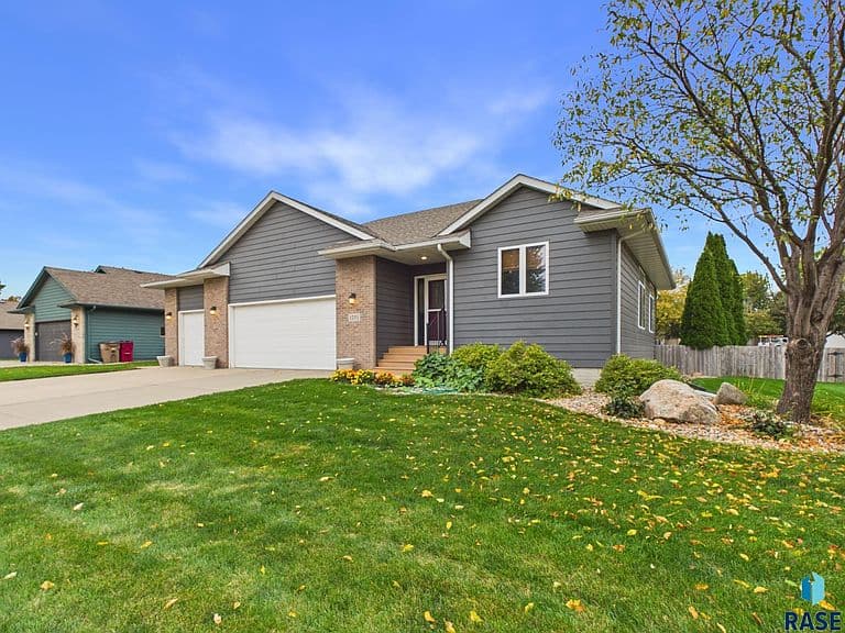 1701 S Paisley Ln photo 1