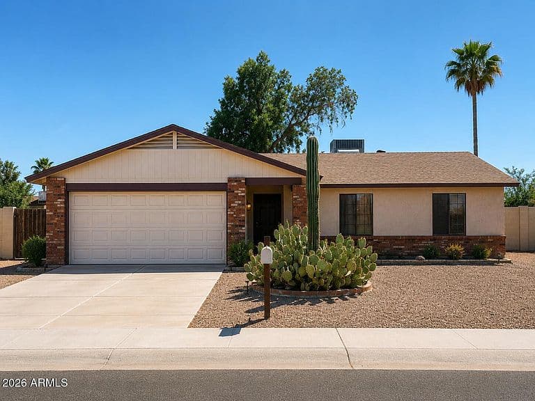 3439 E ANGELA Drive photo 1