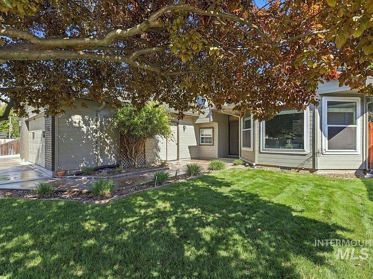 10032 W Pattie Dr photo 4