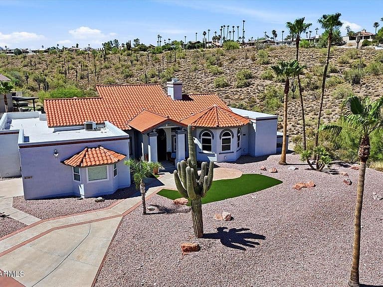 10817 N PINTO Drive photo 2